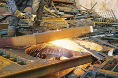 Entsorgungs- und Recyclingwirtschaft: Personalabbau nimmt Fahrt auf